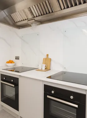 Student Hall Zone 1 Kitchen
